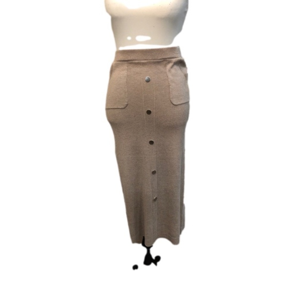 𝅺nwt Retrology knit skirt